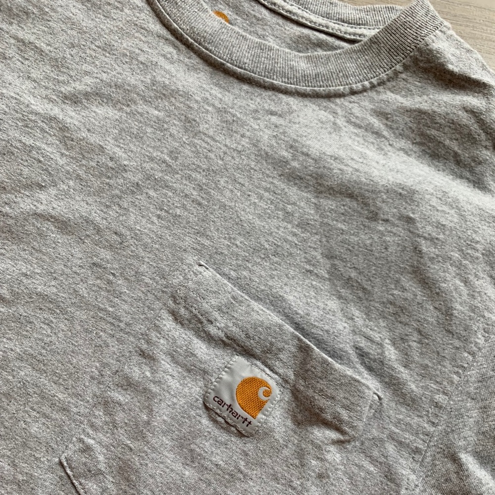 **SOLD**CARHARTT TSHIRT